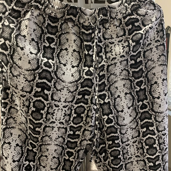 Sold!!!Joggers - Picture 2 of 10